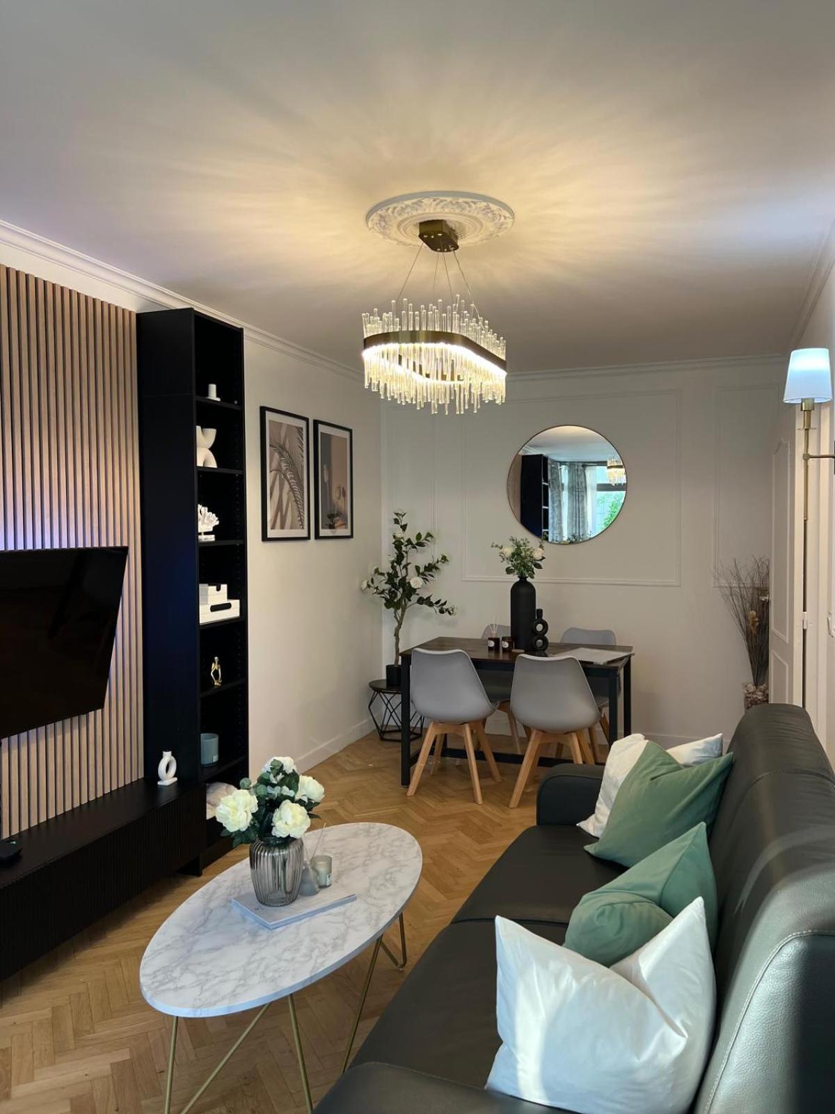 Excellent Apartment For Familly Кліші Екстер'єр фото