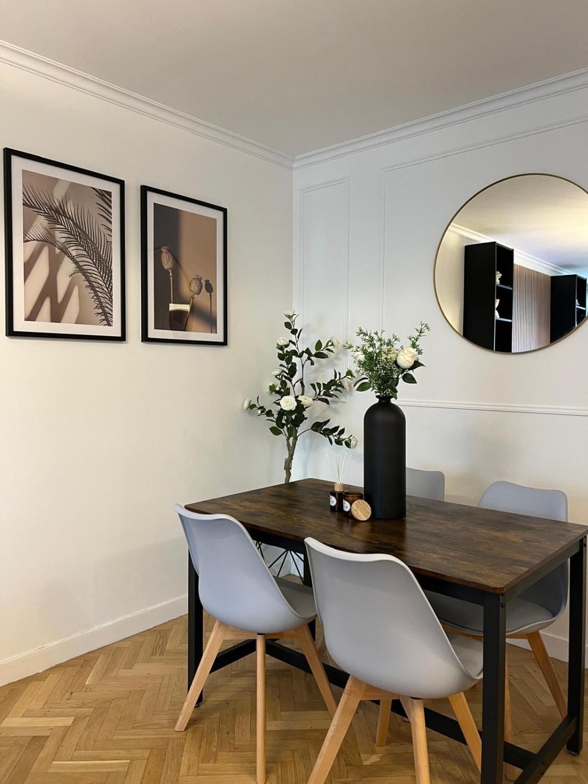 Excellent Apartment For Familly Кліші Екстер'єр фото